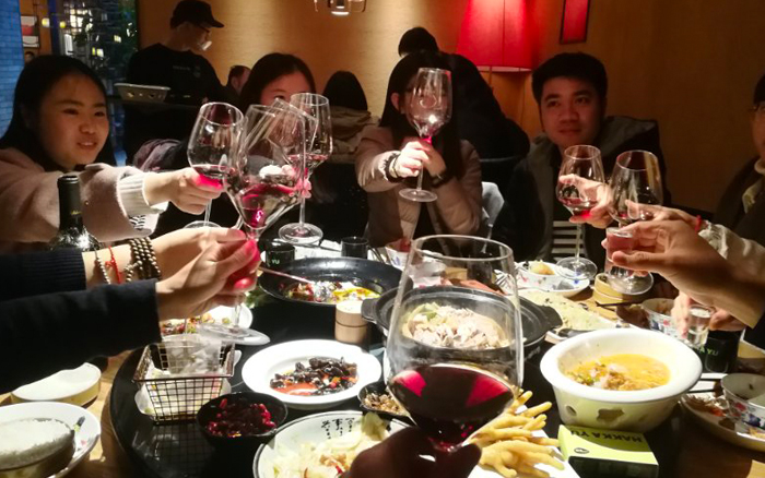 圓桌展覽設(shè)計部聚餐