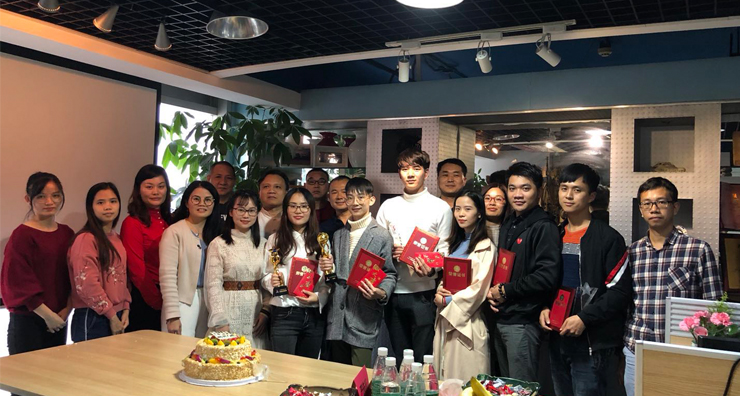 圓桌展覽團隊風(fēng)采