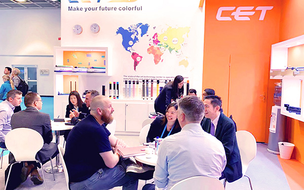 如何根據(jù)香港展會搭建行業(yè)的特點選擇合適的色溫？