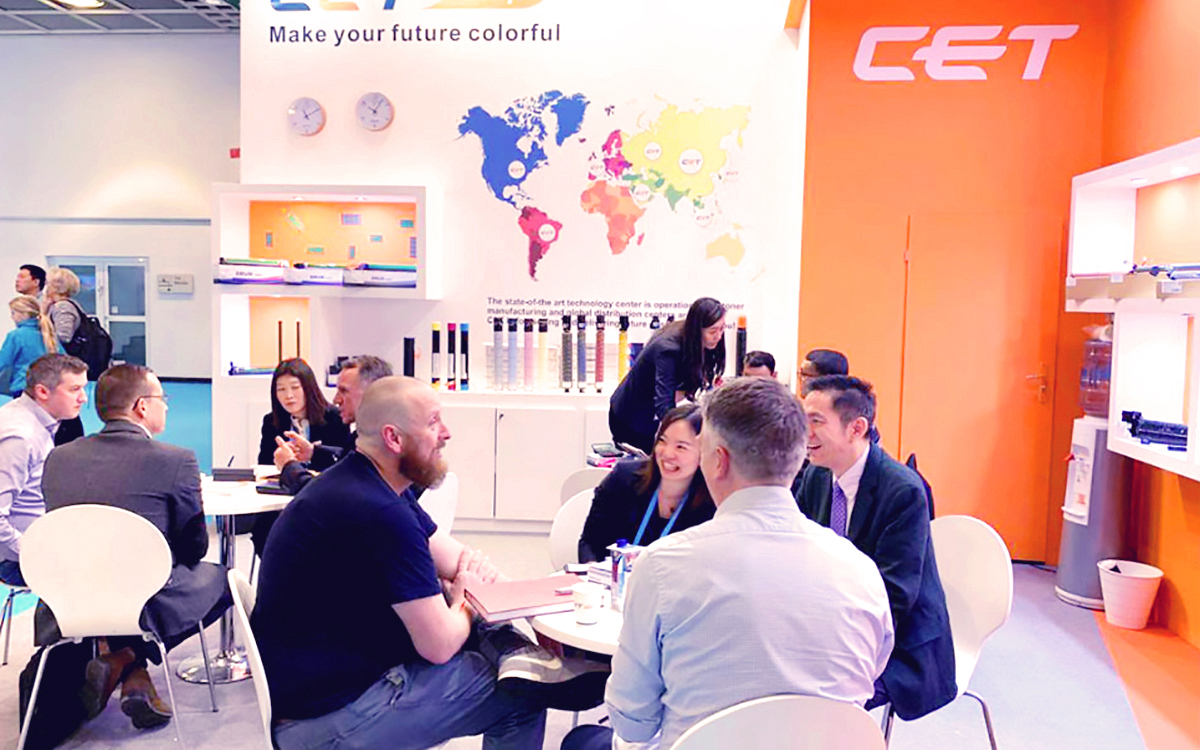 根據(jù)香港展會(huì)搭建行業(yè)的特點(diǎn)選擇合適的色溫 根據(jù)香港展會(huì)搭建行業(yè)的特點(diǎn)選擇合適的色溫