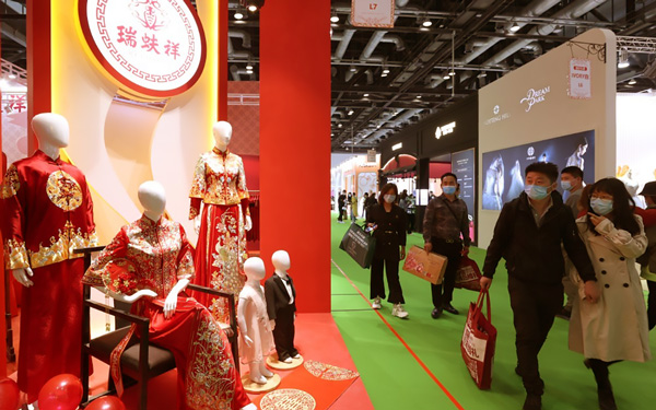 在深圳展臺布置中，如何進行材質(zhì)選型隔絕干擾？